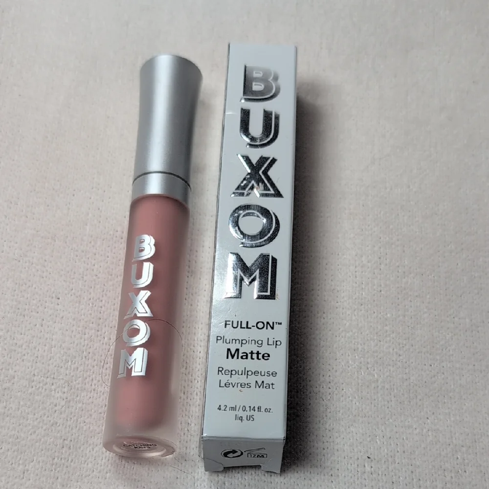 Buxom full plumping